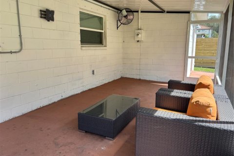 Villa ou maison à louer à Tampa, Floride: 3 chambres, 121.24 m2 № 2399301 - photo 16