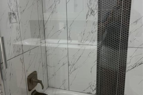Villa ou maison à louer à Tampa, Floride: 3 chambres, 121.24 m2 № 2399301 - photo 11