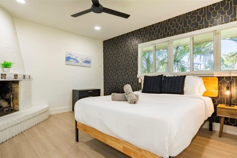 Villa ou maison à louer à Hollywood, Floride: 6 chambres, 257.99 m2 № 2346628 - photo 9