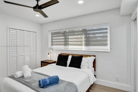 Villa ou maison à louer à Hollywood, Floride: 6 chambres, 257.99 m2 № 2346628 - photo 18