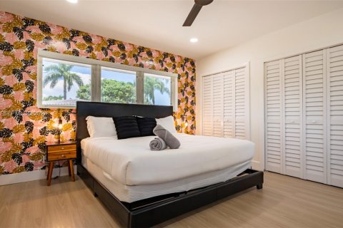 Villa ou maison à louer à Hollywood, Floride: 6 chambres, 257.99 m2 № 2346628 - photo 15
