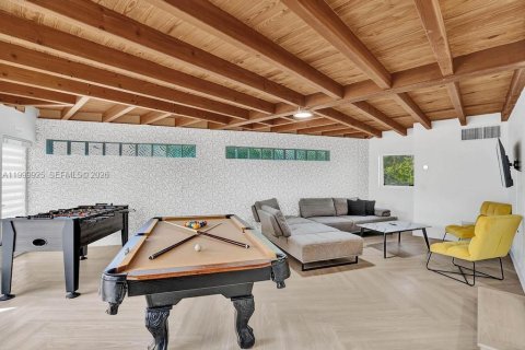 Villa ou maison à louer à Hollywood, Floride: 6 chambres, 257.99 m2 № 2346628 - photo 21