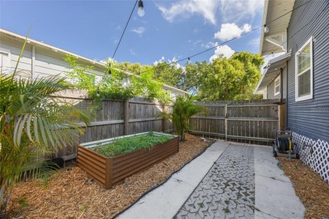 Casa en venta en Tampa, Florida, 3 dormitorios, 112.97 m2 № 1894573 - foto 29