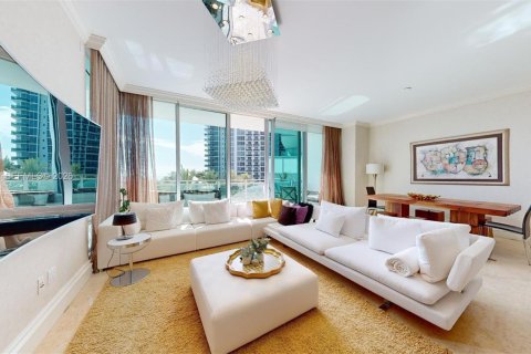 Condo in Bal Harbour, Florida, 3 bedrooms № 2145934