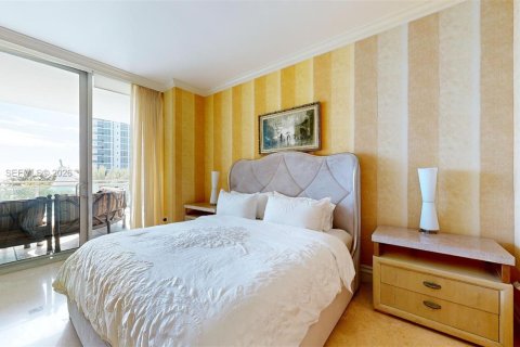 Condo in Bal Harbour, Florida, 3 bedrooms  № 2145934 - photo 20
