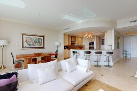 Condo in Bal Harbour, Florida, 3 bedrooms  № 2145934 - photo 4