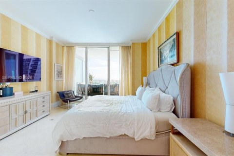 Condo in Bal Harbour, Florida, 3 bedrooms  № 2145934 - photo 18