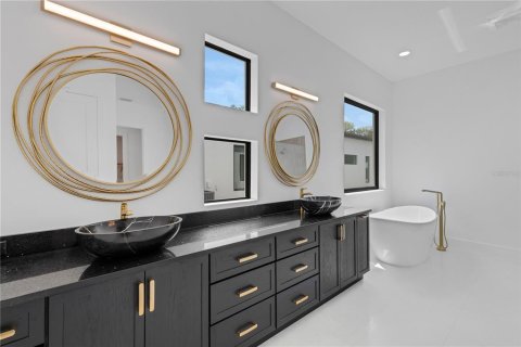 Casa en venta en Sarasota, Florida, 3 dormitorios, 227.98 m2 № 2308765 - foto 21