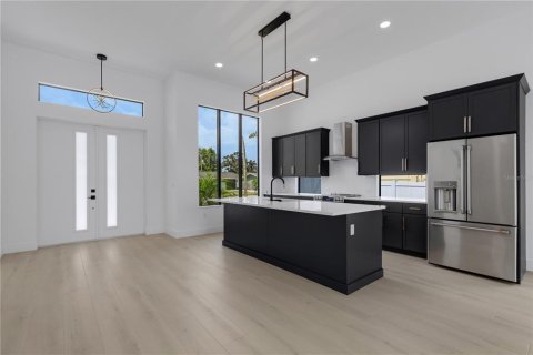 Casa en venta en Sarasota, Florida, 3 dormitorios, 227.98 m2 № 2308765 - foto 8