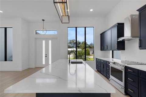 Casa en venta en Sarasota, Florida, 3 dormitorios, 227.98 m2 № 2308765 - foto 13