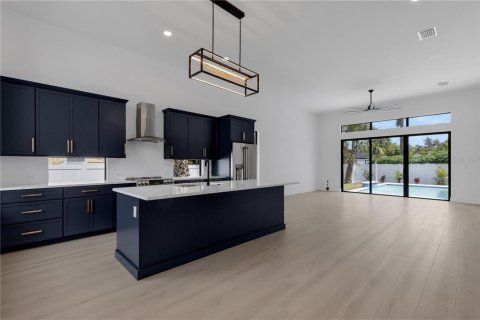 Casa en venta en Sarasota, Florida, 3 dormitorios, 227.98 m2 № 2308765 - foto 15
