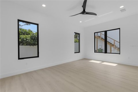Casa en venta en Sarasota, Florida, 3 dormitorios, 227.98 m2 № 2308765 - foto 19