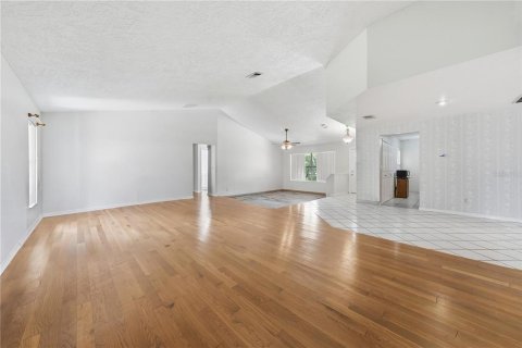 Villa ou maison à vendre à Cocoa, Floride: 4 chambres, 183.39 m2 № 2436791 - photo 11