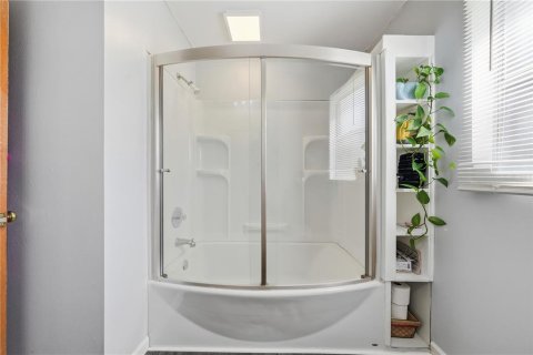 Villa ou maison à vendre à Cocoa, Floride: 4 chambres, 183.39 m2 № 2436791 - photo 28