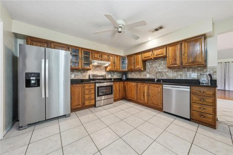 Villa ou maison à vendre à Cocoa, Floride: 4 chambres, 183.39 m2 № 2436791 - photo 15