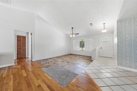 Villa ou maison à vendre à Cocoa, Floride: 4 chambres, 183.39 m2 № 2436791 - photo 9