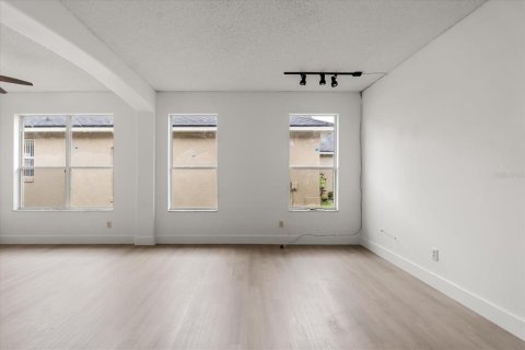 Casa en alquiler en Orlando, Florida, 4 dormitorios, 188.59 m2 № 1910518 - foto 7