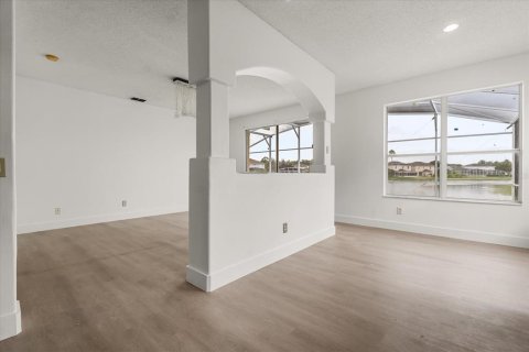 Casa en alquiler en Orlando, Florida, 4 dormitorios, 188.59 m2 № 1910518 - foto 13