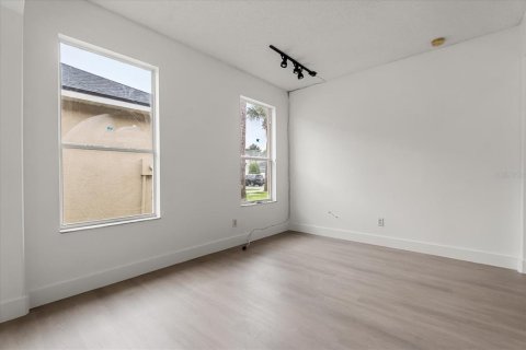 Casa en alquiler en Orlando, Florida, 4 dormitorios, 188.59 m2 № 1910518 - foto 6