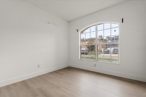 Casa en alquiler en Orlando, Florida, 4 dormitorios, 188.59 m2 № 1910518 - foto 27