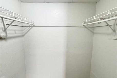 Condominio en alquiler en Daytona Beach, Florida, 2 dormitorios, 74.32 m2 № 2100212 - foto 16