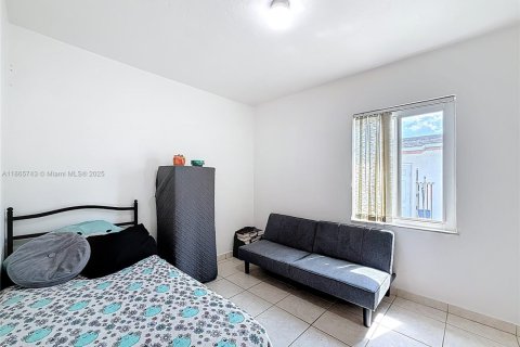 Villa ou maison à vendre à Hialeah, Floride: 3 chambres, 123.56 m2 № 1920261 - photo 12