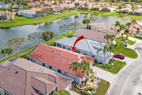 House in Boynton Beach, Florida 3 bedrooms, 175.03 sq.m. № 2244013 - photo 4