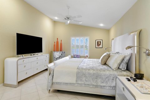 House in Boynton Beach, Florida 3 bedrooms, 175.03 sq.m. № 2244013 - photo 27