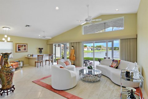 House in Boynton Beach, Florida 3 bedrooms, 175.03 sq.m. № 2244013 - photo 30