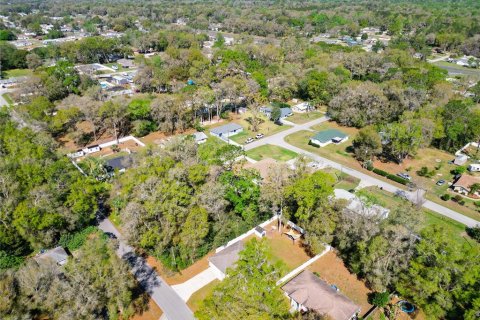 House in Summerfield, Florida 3 bedrooms, 127 sq.m. № 1895176 - photo 12
