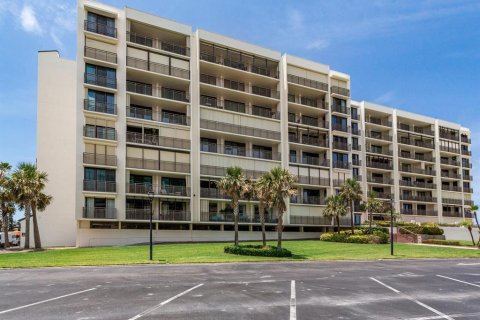 Condo in Clearwater, Florida, 2 bedrooms  № 1769085 - photo 1