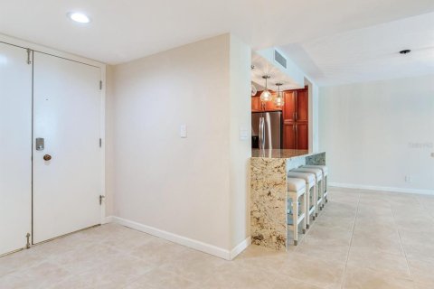 Condo in Clearwater, Florida, 2 bedrooms  № 1769085 - photo 6
