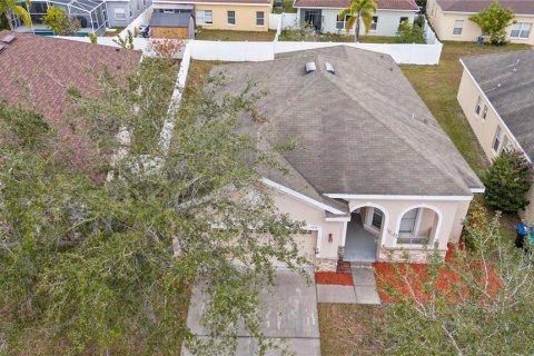 Villa ou maison à louer à Orlando, Floride: 3 chambres, 174.84 m2 № 2403142 - photo 3