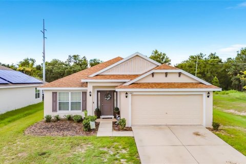 House in Davenport, Florida 4 bedrooms, 207.82 sq.m. № 2334076