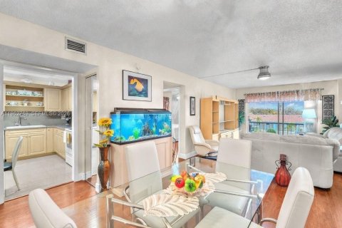 Купить кондоминиум в Лодерхилл, Флорида 2 спальни, 99.68м2, № 2025751 - фото 10