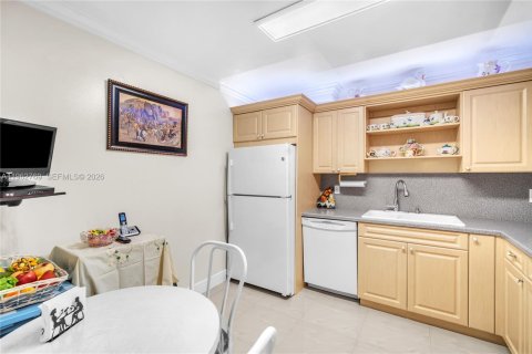 Купить кондоминиум в Лодерхилл, Флорида 2 спальни, 99.68м2, № 2025751 - фото 5