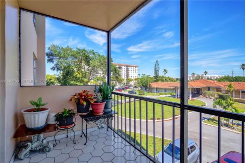 Купить кондоминиум в Лодерхилл, Флорида 2 спальни, 99.68м2, № 2025751 - фото 21