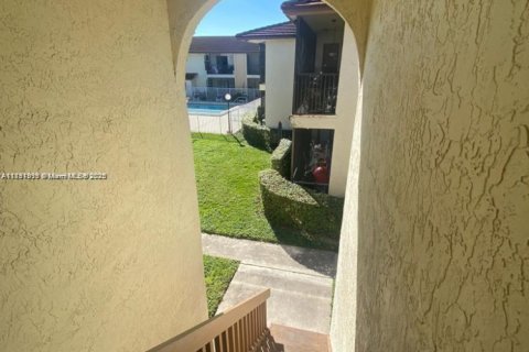 Copropriété à louer à Coral Springs, Floride: 2 chambres, 74.32 m2 № 1949698 - photo 10