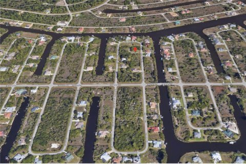 Terreno en venta en Port Charlotte, Florida № 2094389 - foto 11
