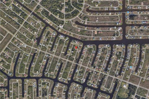 Terreno en venta en Port Charlotte, Florida № 2094389 - foto 2