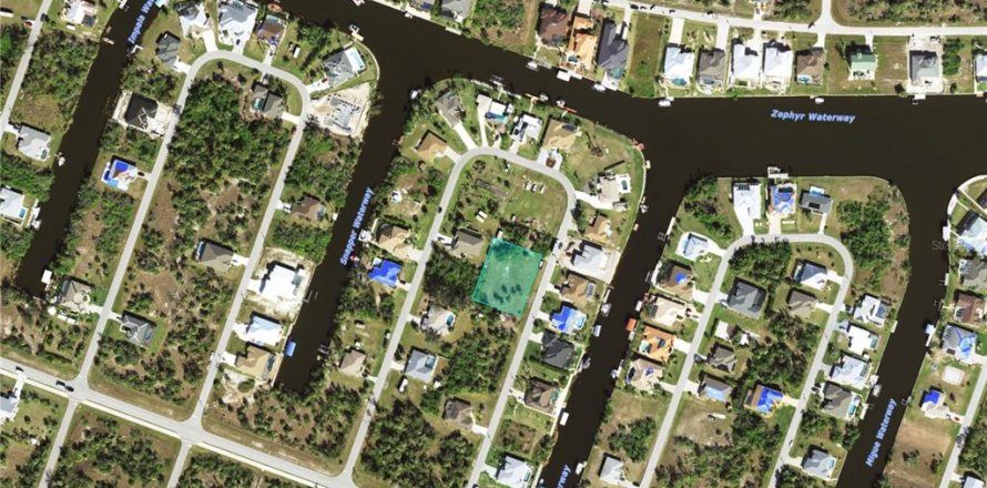 Terreno en Port Charlotte, Florida № 2094389