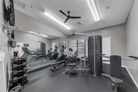 Condo in Pompano Beach, Florida, 2 bedrooms  № 1995140 - photo 21