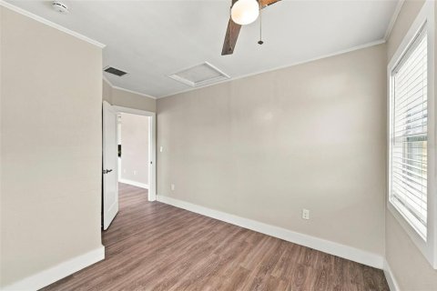 House in Madeira Beach, Florida 3 bedrooms, 102.47 sq.m. № 2400302 - photo 25