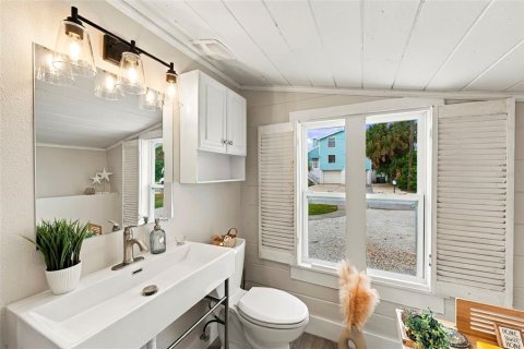House in Madeira Beach, Florida 3 bedrooms, 102.47 sq.m. № 2400302 - photo 22