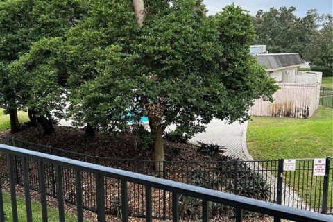 Condo in Brandon, Florida, 2 bedrooms № 2214461 - photo 11