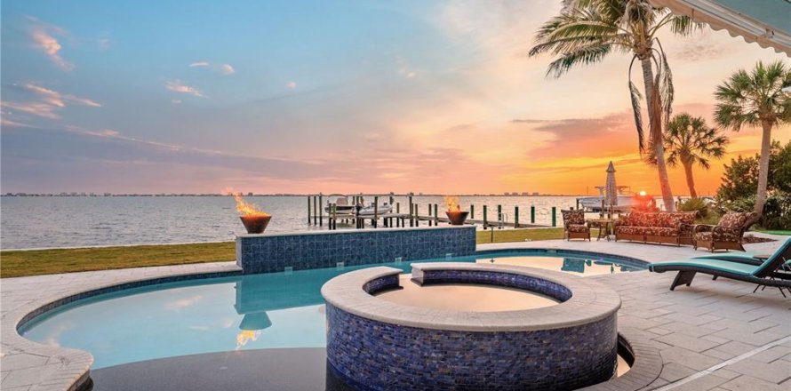 Casa en Sarasota, Florida 5 dormitorios, 473.71 m2 № 2123097