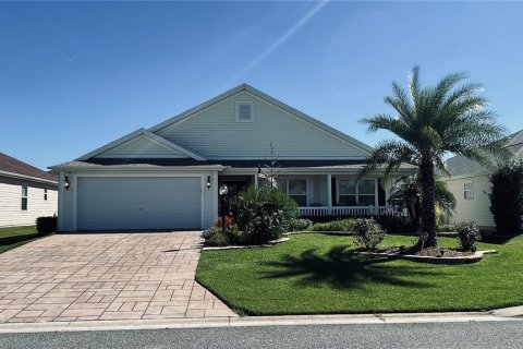 House in The Villages, Florida 3 bedrooms, 176.05 sq.m. № 2298284