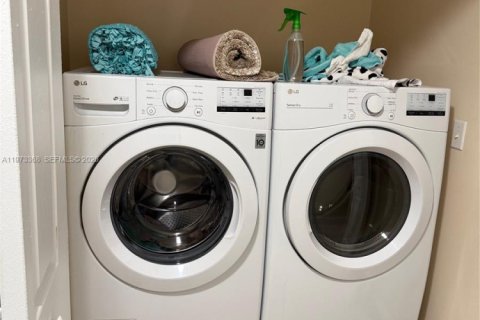 Copropriété à vendre à Parkland, Floride: 3 chambres, 163.51 m2 № 2033913 - photo 23