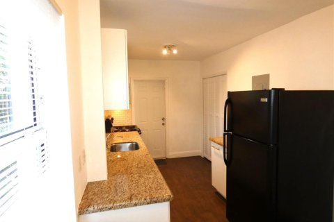 House in Fort Lauderdale, Florida 3 bedrooms, 94.95 sq.m. № 2083497 - photo 8