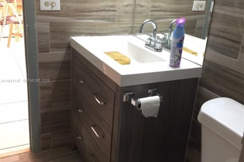 Condominio en venta en Miami, Florida, 2 dormitorios, 82.5 m2 № 1998536 - foto 3